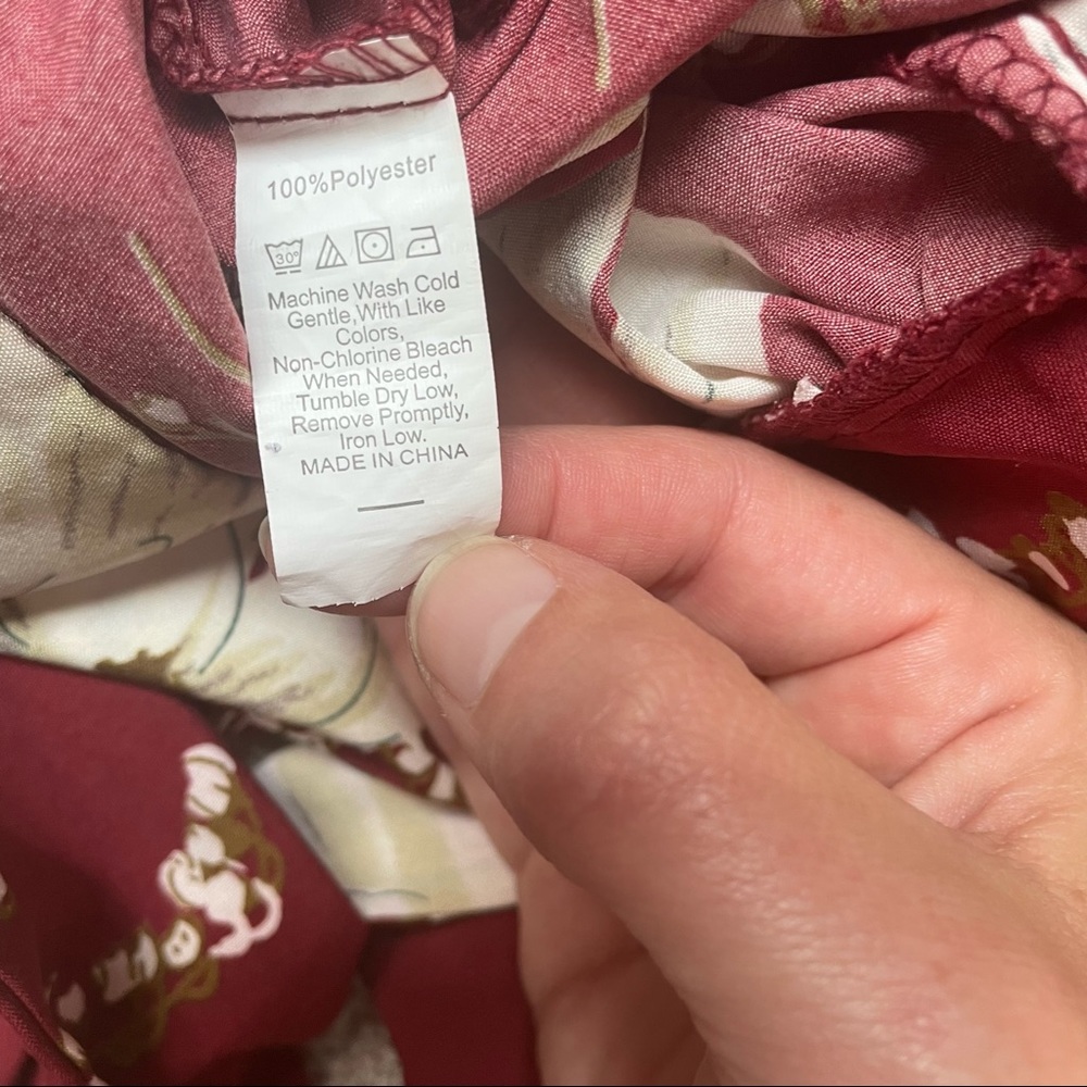 3/$15 Women’s SHEIN Floral Cropped Top with Wrap Around the Waist Size Small - Picture 4 of 4